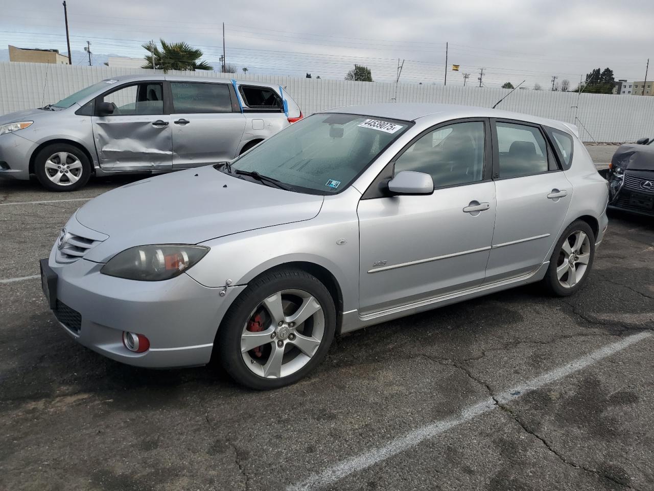 2005 Mazda 3 VIN JM1BK343251249748