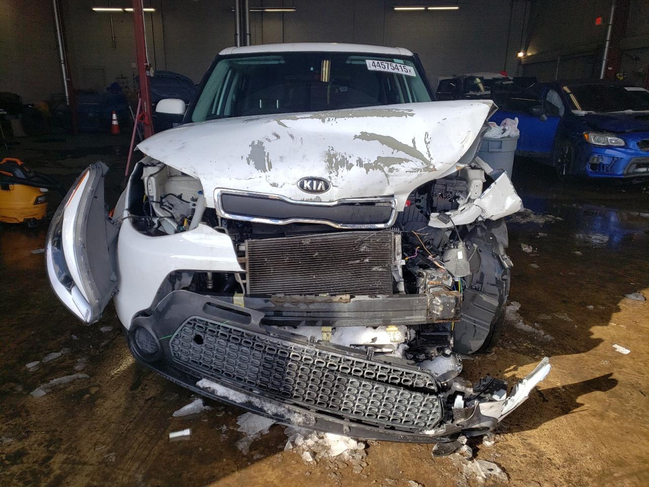 2015 KIA Soul VIN KNDJN2A24F7120966 Copart auction photo, front end / minor dent/scratches damage thumbnail 5