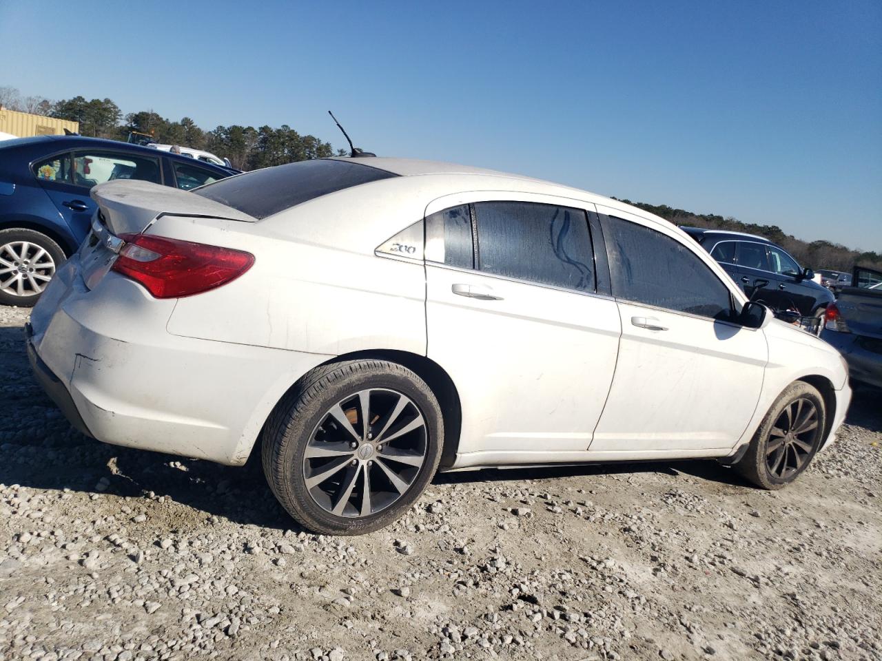 2013 Chrysler 200 VIN 1C3CCBBB2DN744338 Copart auction photo, rear end / minor dent/scratches damage thumbnail 3