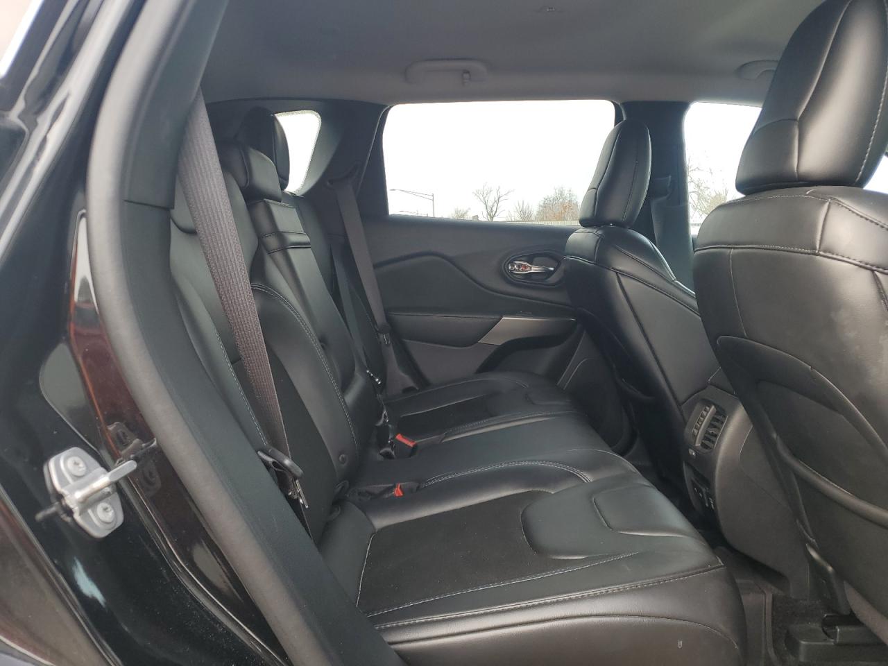 2019 Jeep Grand Cherokee VIN 1C4PJMLN0KD213486 Copart auction photo, rear end / mechanical damage thumbnail 11