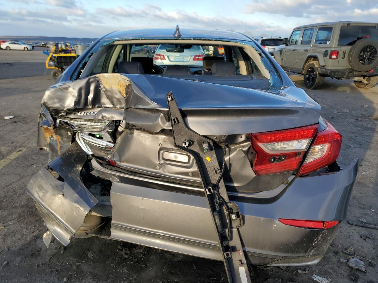 2019 Honda Accord VIN 1HGCV1F17KA029904 Copart auction photo, rear end damage thumbnail 6