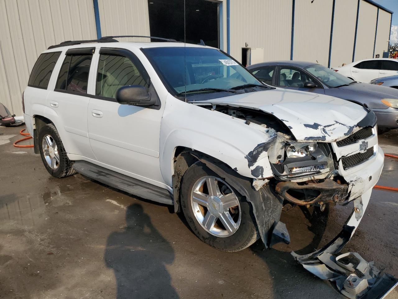 2008 Chevrolet TrailBlazer VIN 1GNDT13S082260885 Copart auction photo, front end damage thumbnail 4