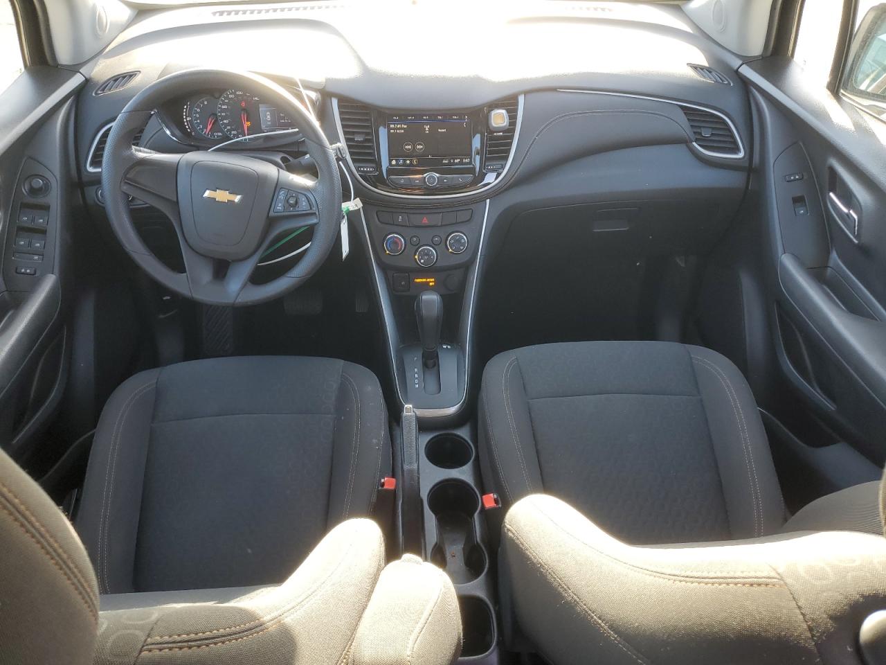2018 Chevrolet Trax VIN KL7CJKSB2JB570315 Copart auction photo, rear end / side damage thumbnail 8
