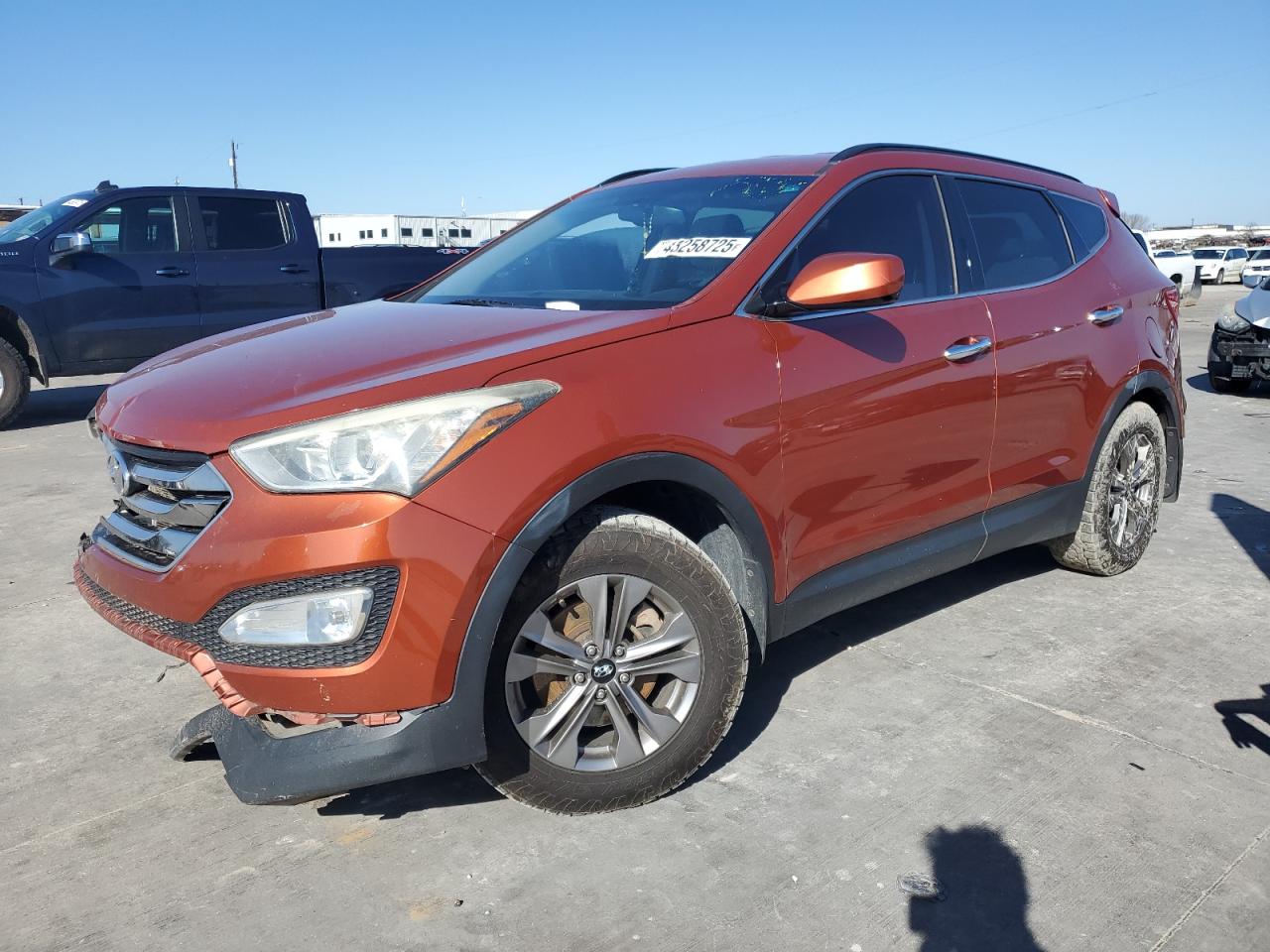 2016 Hyundai Santa Fe VIN 5XYZU3LB6GG331583