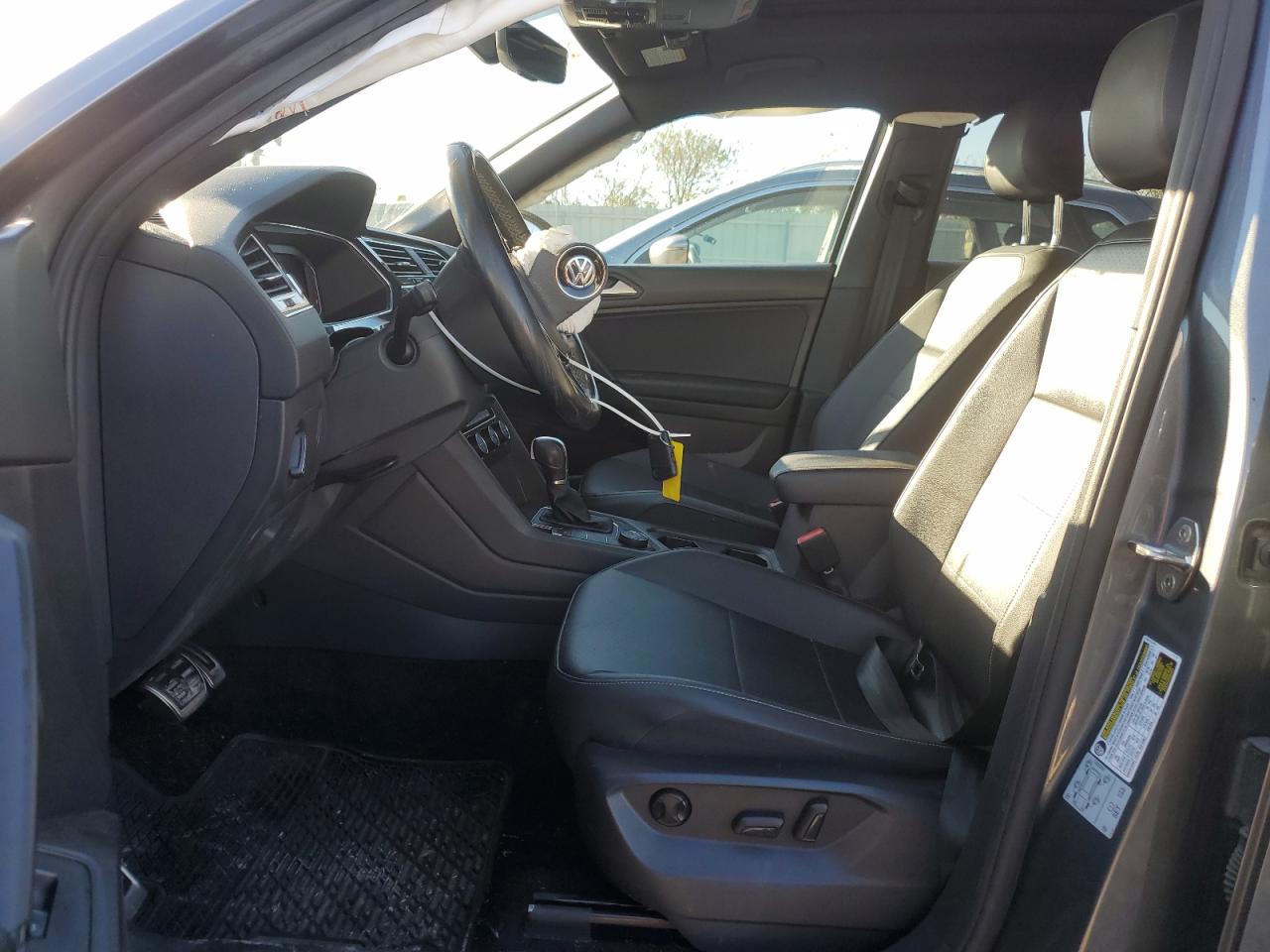 2019 Volkswagen Tiguan VIN 3VV2B7AX0KM186843 Copart auction photo, front end / side damage thumbnail 7