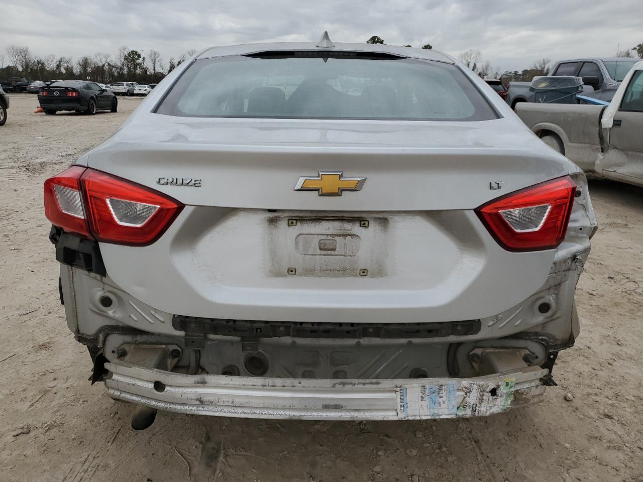 2018 Chevrolet Cruze VIN 1G1BE5SMXJ7111146 Copart auction photo, rear end / minor dent/scratches damage thumbnail 6