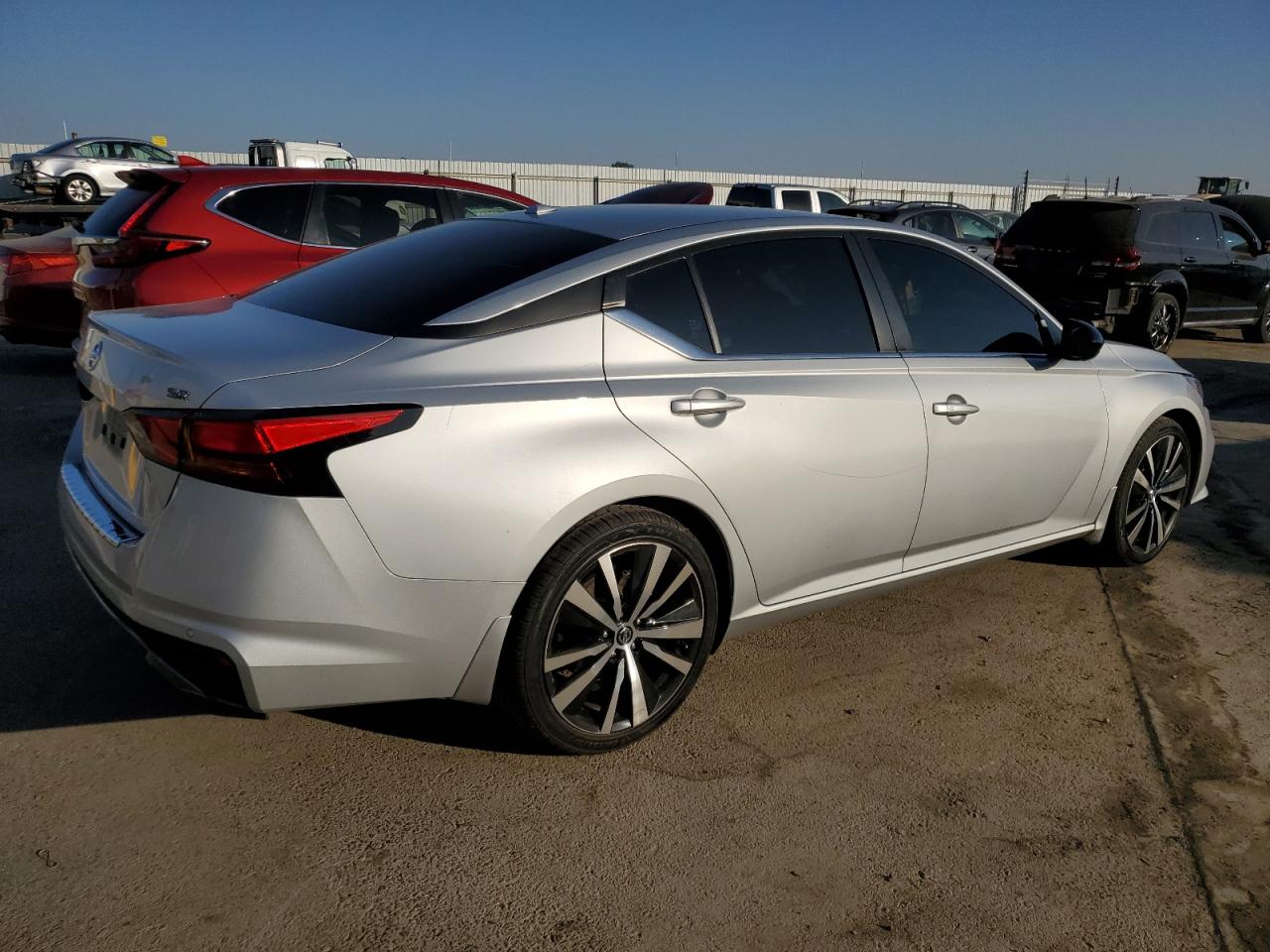 2022 Nissan Altima VIN 1N4BL4CV7NN372188 Copart auction photo, vandalism damage thumbnail 3
