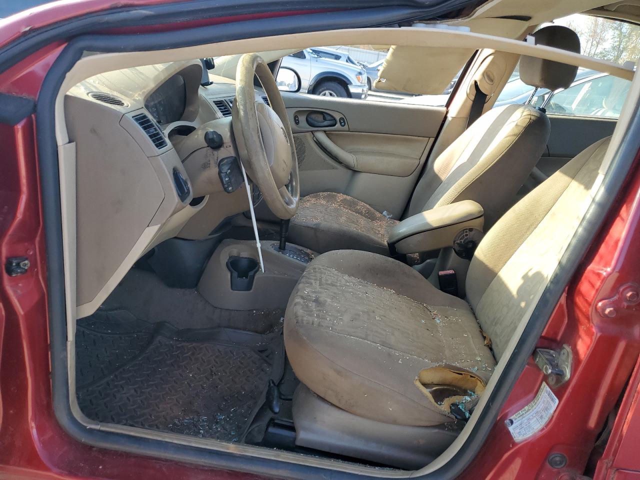 2005 Ford Focus VIN 1FAFP34N05W135695 Copart auction photo, top/roof damage thumbnail 7