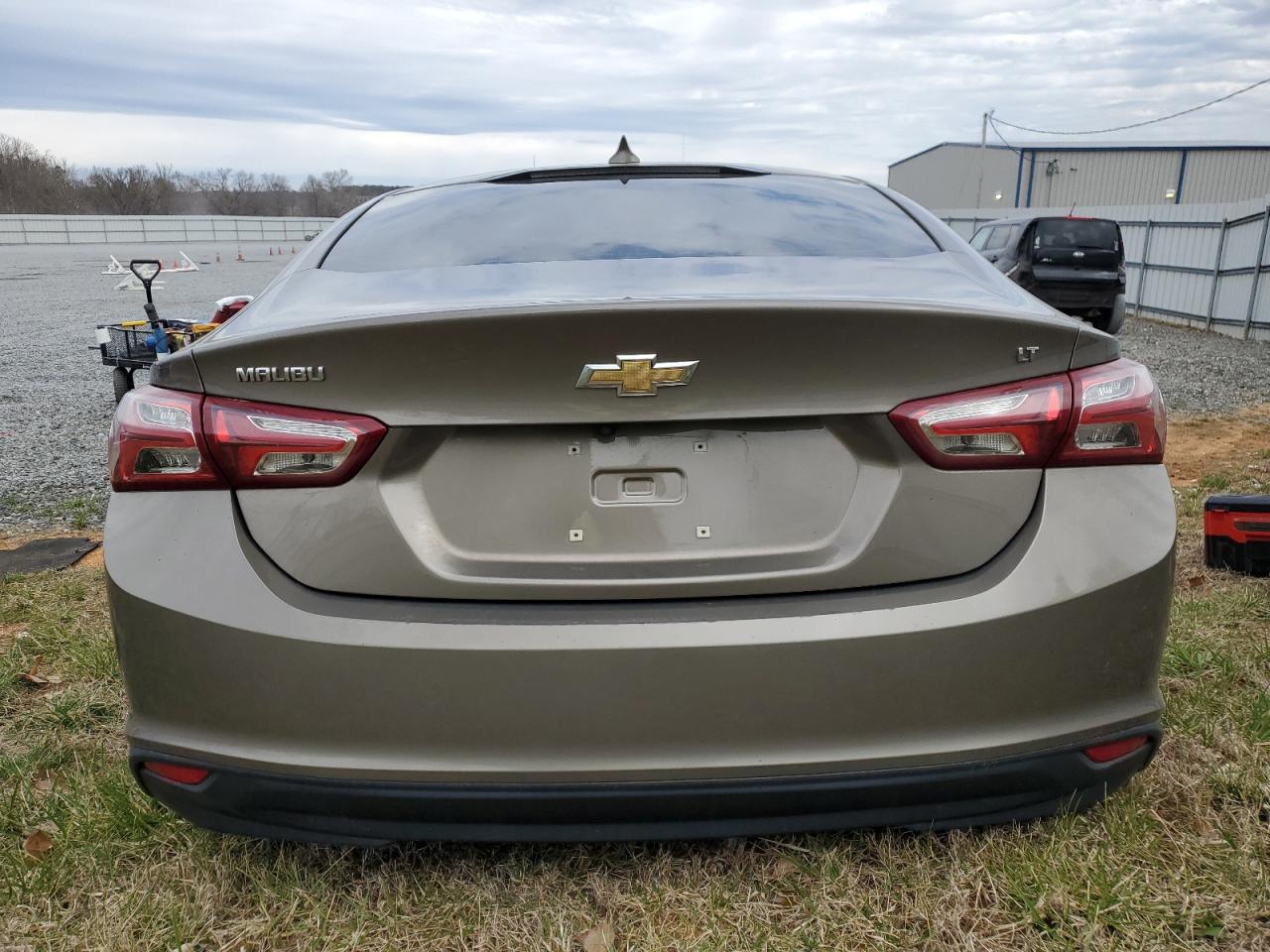 2020 Chevrolet Malibu VIN 1G1ZD5ST5LF121455 Copart auction photo, front end damage thumbnail 6