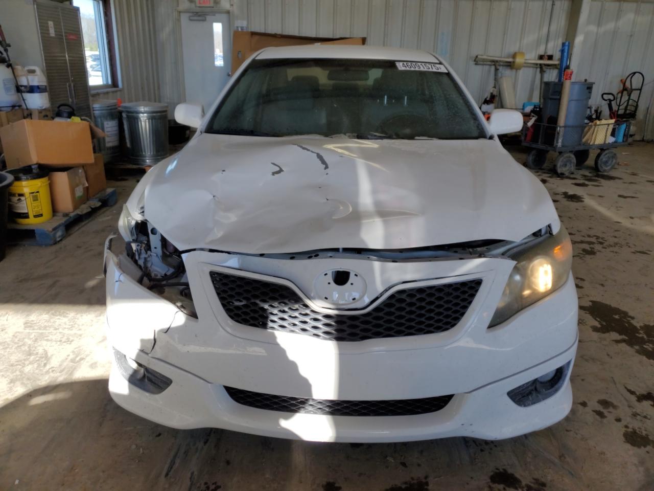 2011 Toyota Camry VIN 4T1BF3EK7BU680277 Copart auction photo, front end / minor dent/scratches damage thumbnail 5