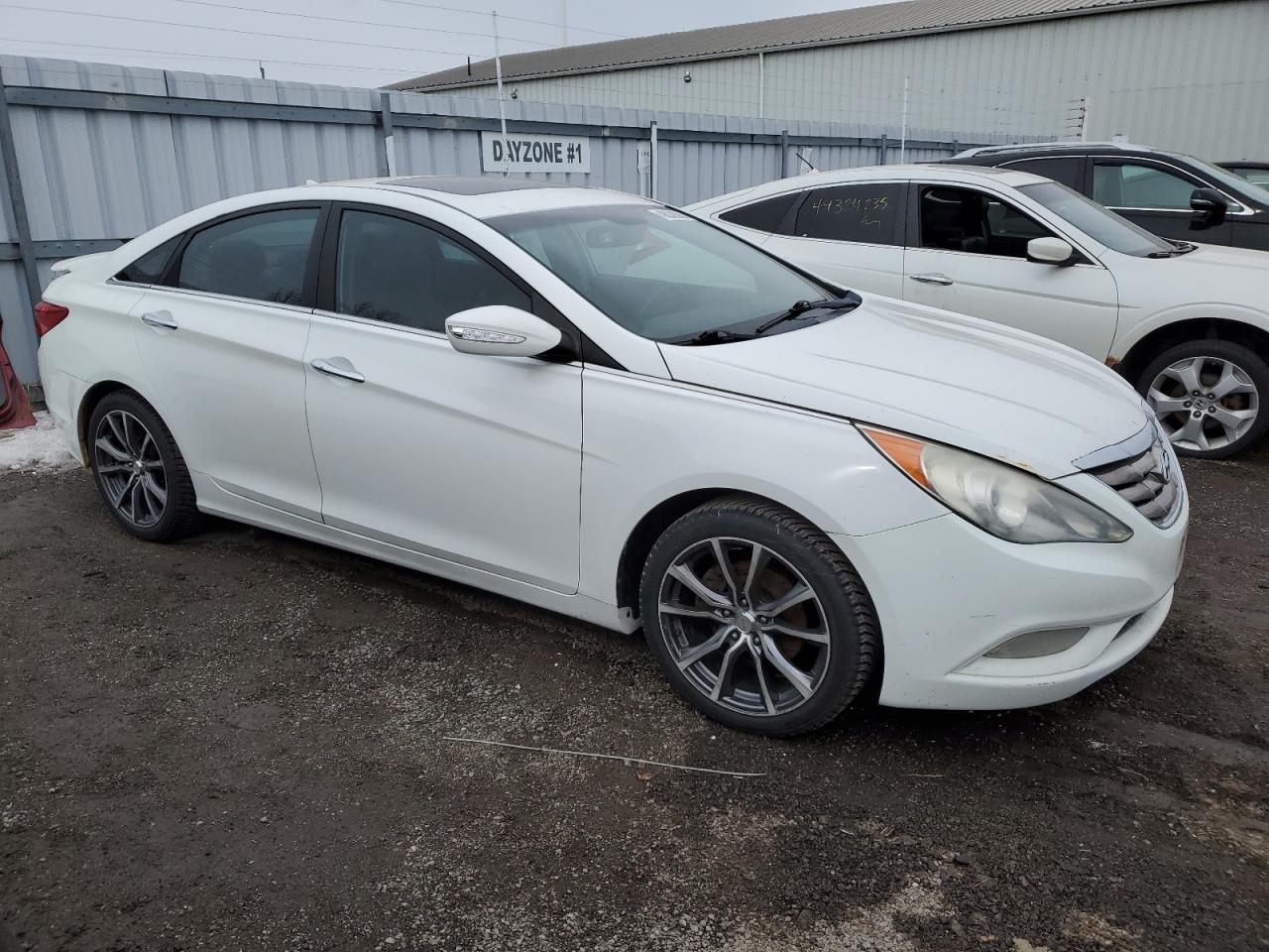 2011 Hyundai Sonata VIN 5NPEC4AB3BH176681 Copart auction photo, mechanical / minor dent/scratches damage thumbnail 4