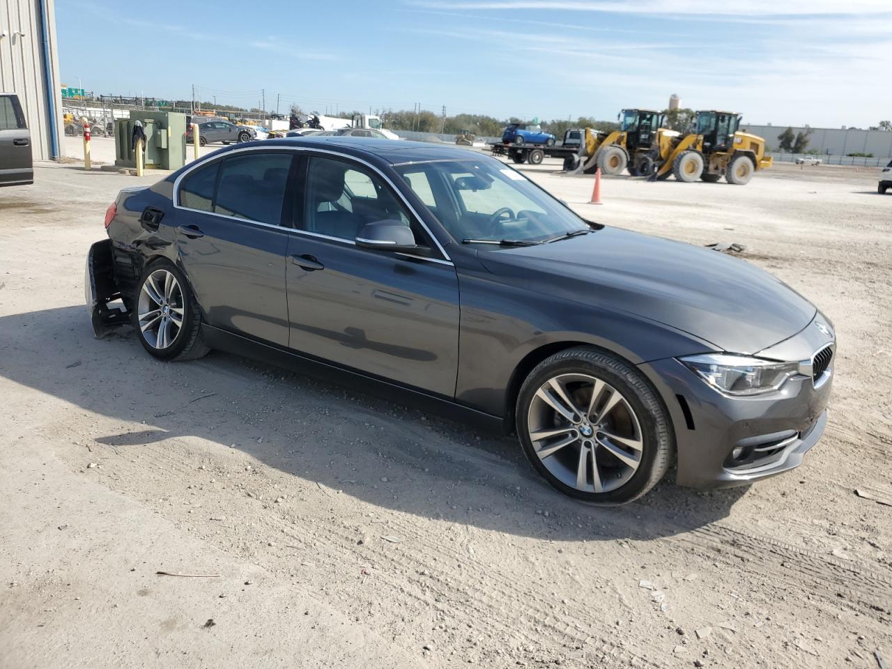 2017 BMW 3er VIN WBA8B9G55HNU51505 Copart auction photo, rear end damage thumbnail 4