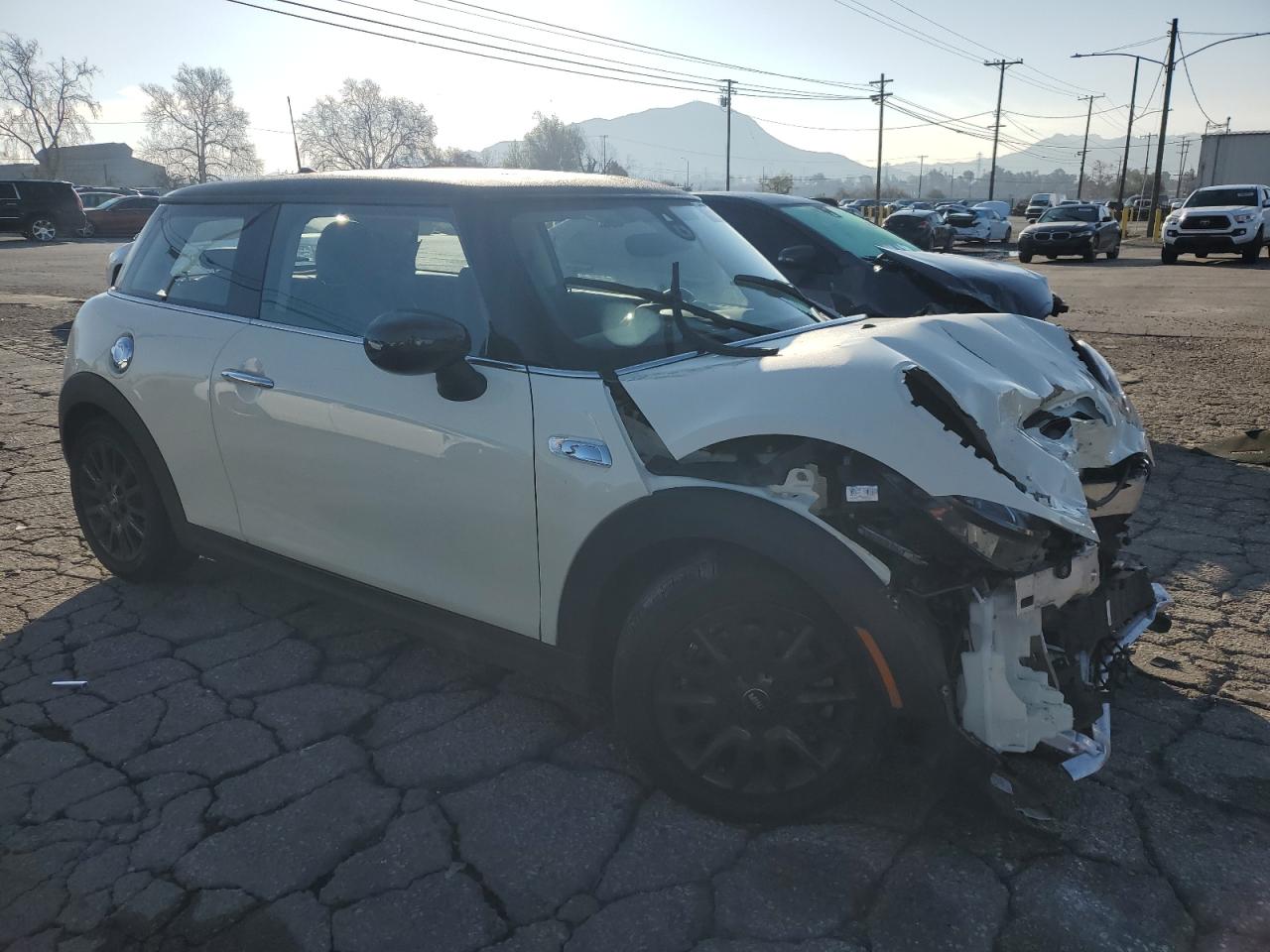 2020 MINI Cooper VIN WMWXR5C04L2L49164 Copart auction photo, front end damage thumbnail 4