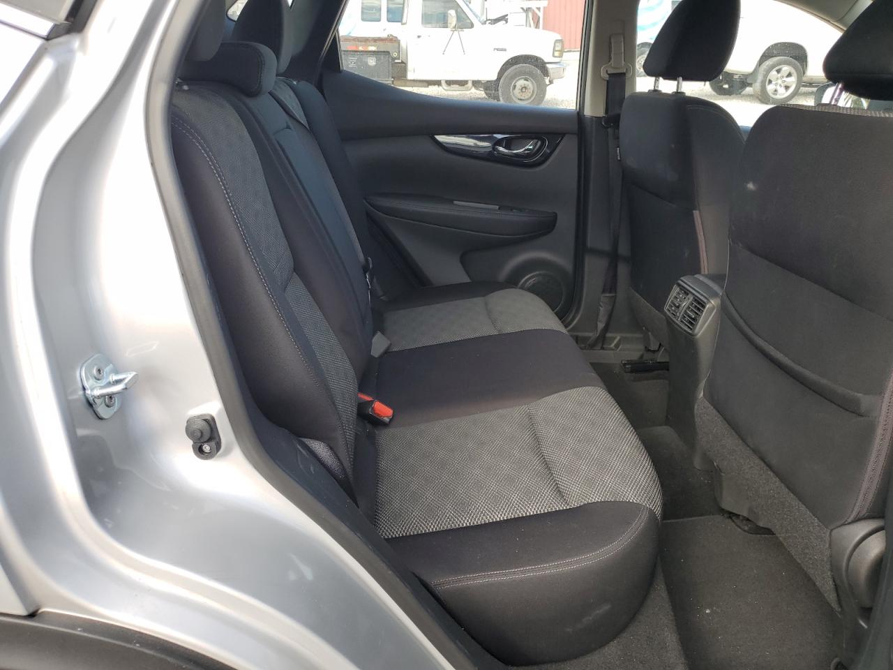 2017 Nissan Rogue VIN JN1BJ1CR7HW116023 Copart auction photo, front end damage thumbnail 10