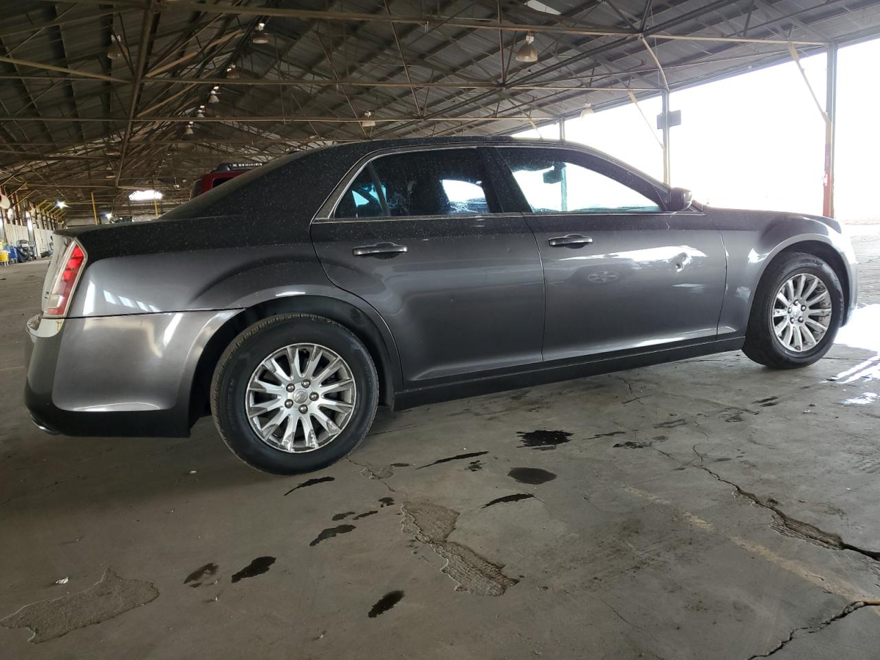 2014 Chrysler 300 VIN 2C3CCAAG1EH361430 Copart auction photo, side / front end damage thumbnail 3
