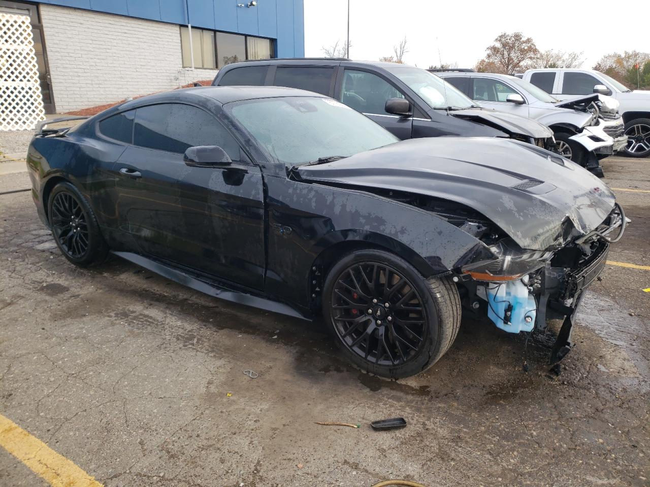 2022 Ford Mustang VIN 1FA6P8CF9N5122134 Copart auction photo, front end damage thumbnail 4