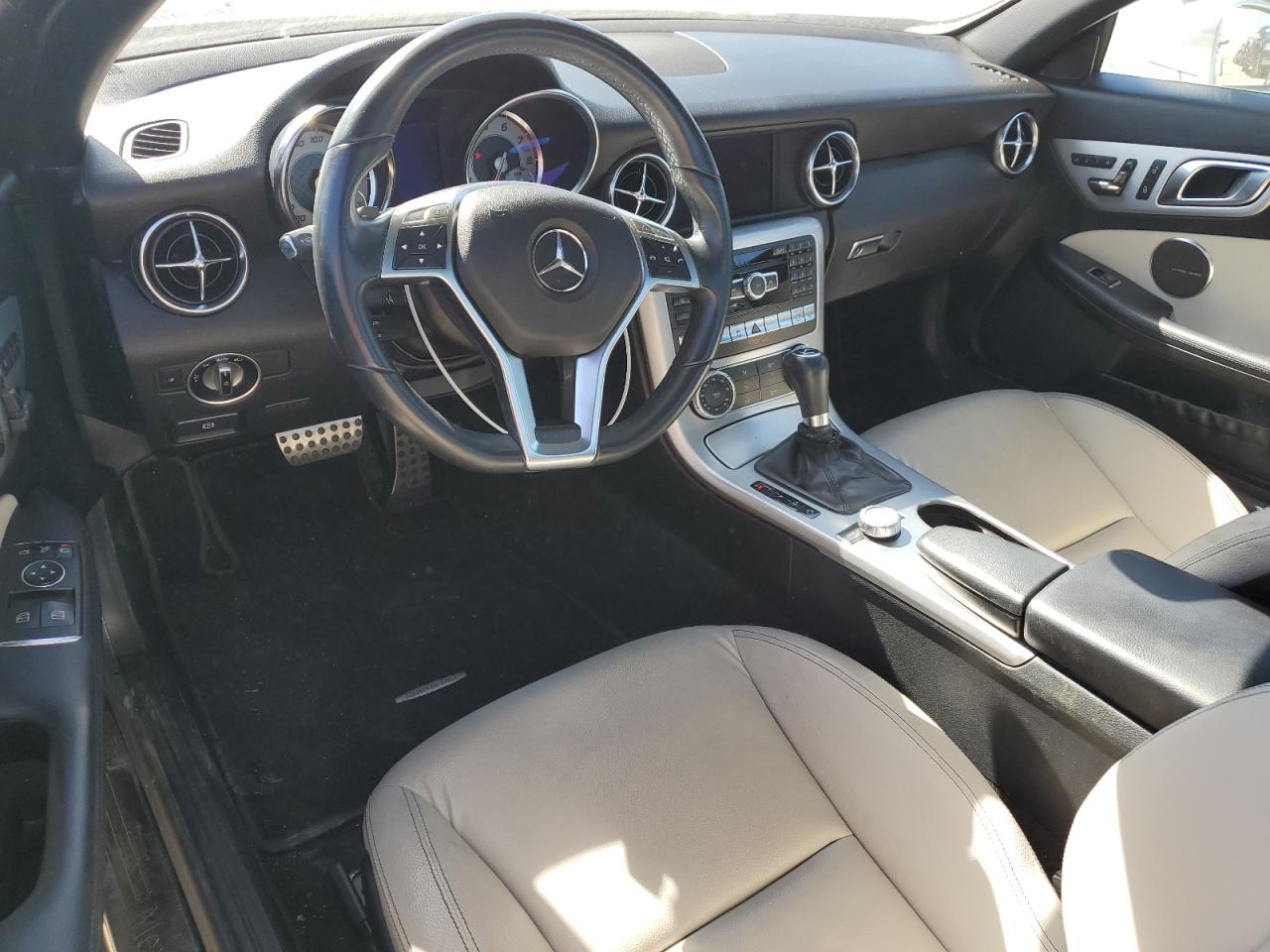 2014 Mercedes-Benz SLK-klasse VIN WDDPK4HA9EF081152 Copart auction photo, rear end damage thumbnail 8
