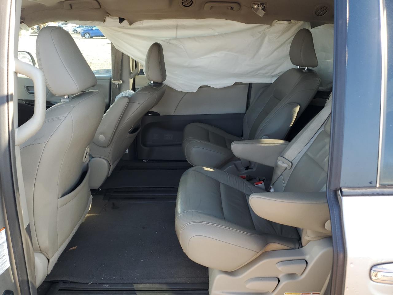 2015 Toyota Sienna VIN 5TDYK3DC9FS672065 Copart auction photo, all over / undercarriage damage thumbnail 11