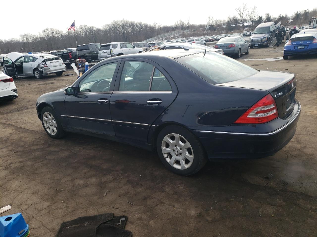 2006 Mercedes-Benz C-klasse VIN WDBRF92H66F809018 Copart auction photo, front end damage thumbnail 2