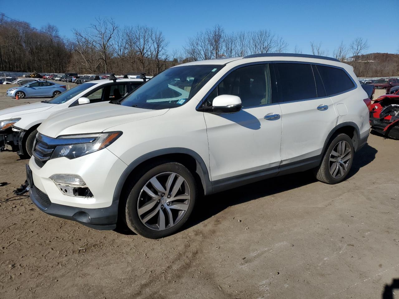 2017 Honda Pilot VIN 5FNYF6H96HB017308