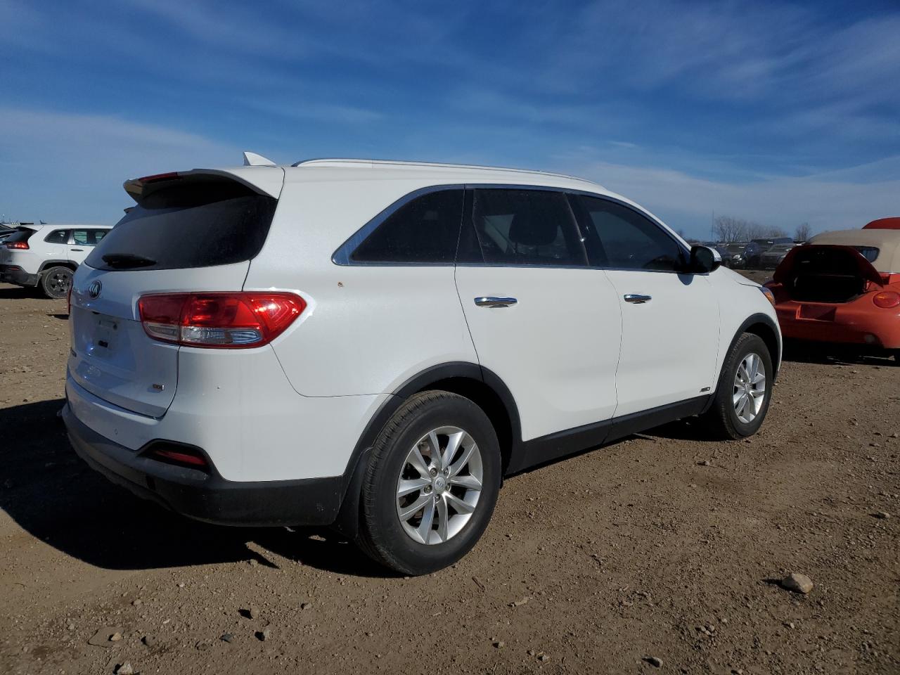 2016 KIA Sorento VIN 5XYPGDA33GG101094 Copart auction photo, mechanical / minor dent/scratches damage thumbnail 3