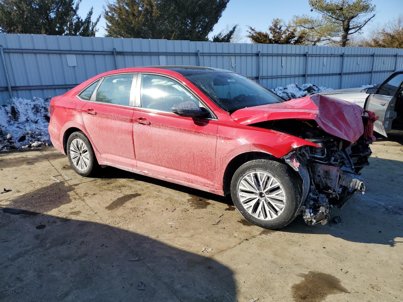 2019 Volkswagen Jetta VIN 3VWCB7BUXKM139257 Copart auction photo, front end damage thumbnail 4