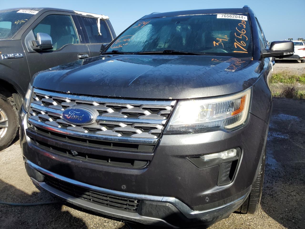 2018 Ford Explorer VIN 1FM5K7F87JGA20157 Copart auction photo, water/flood damage thumbnail 5