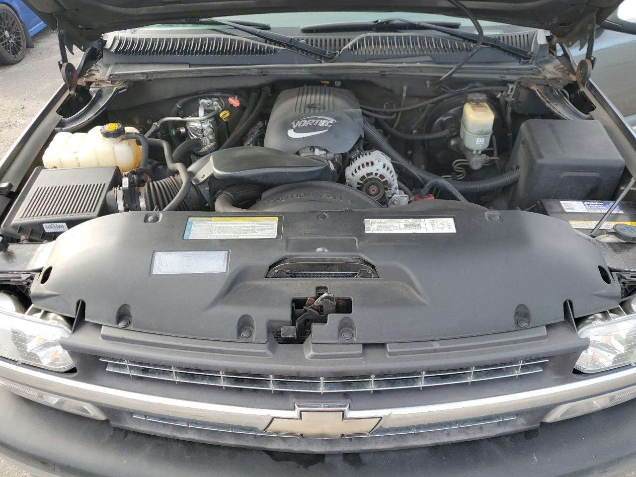2001 Chevrolet Silverado VIN 2GCEC19T411240237 Copart auction photo, side / front end damage thumbnail 11