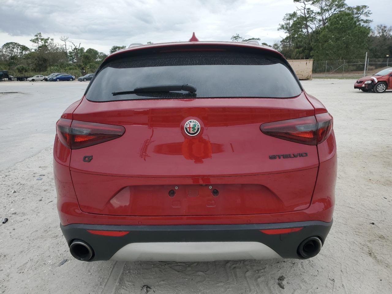2019 Alfa Romeo Stelvio VIN ZASPAKBN7K7C43581 Copart auction photo, front end / minor dent/scratches damage thumbnail 6