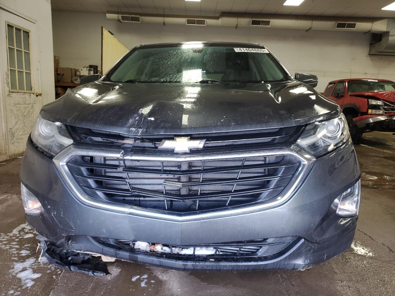 2019 Chevrolet Equinox VIN 3GNAXKEV6KL145069 Copart auction photo, front end / side damage thumbnail 5