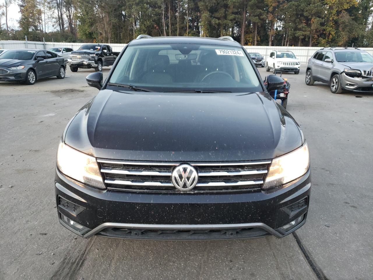 2020 Volkswagen Tiguan VIN 3VV3B7AX8LM176633 Copart auction photo, rear end / undercarriage damage thumbnail 5