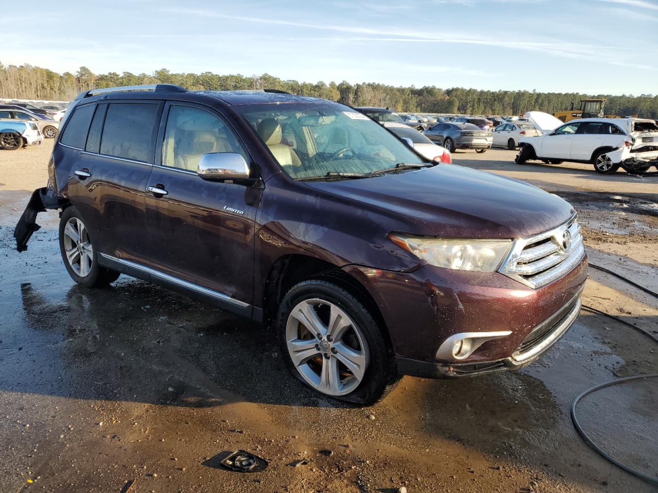 2011 Toyota Highlander VIN 5TDYK3EH4BS042040 Copart auction photo, rear end / front end damage thumbnail 4