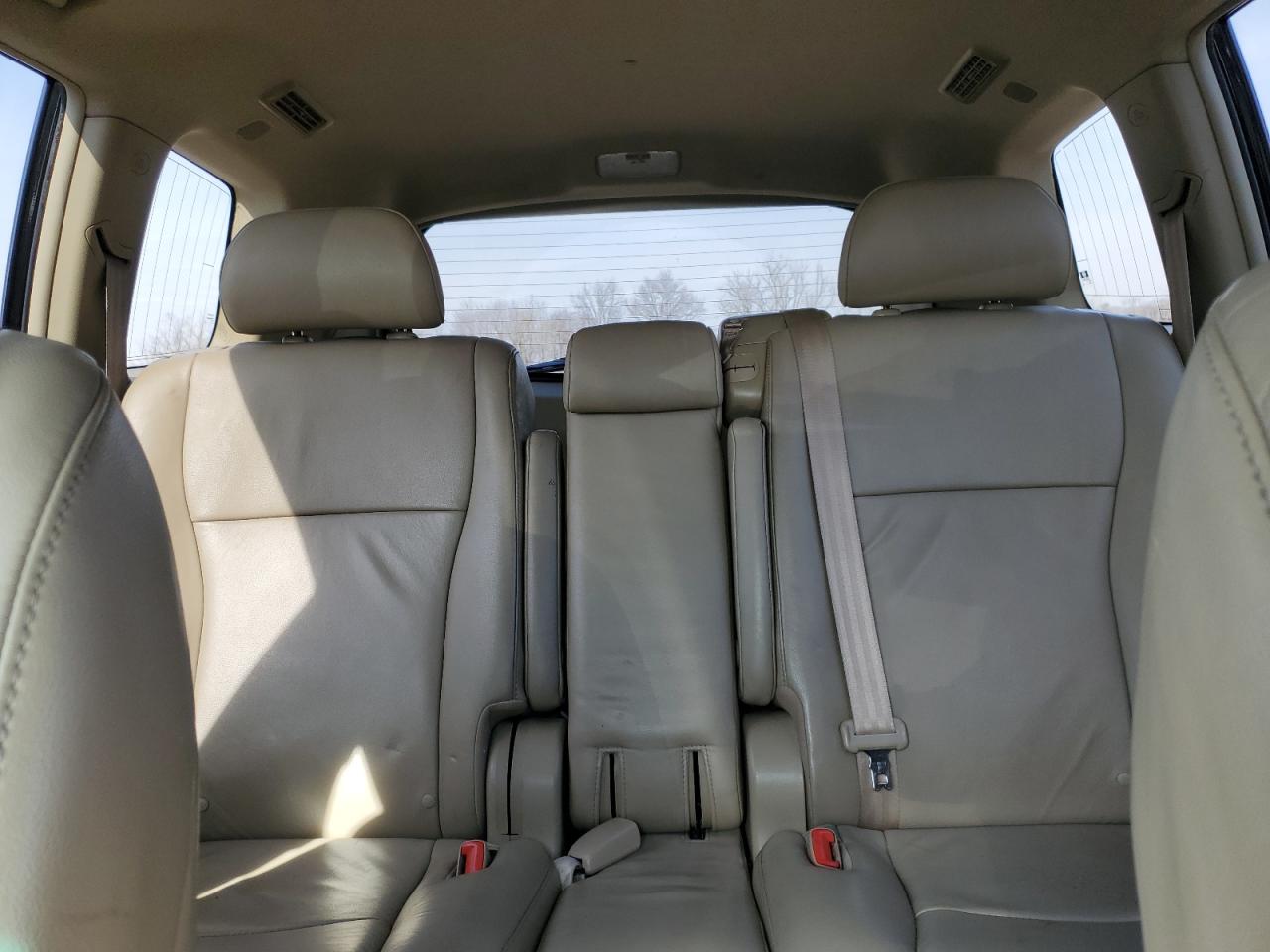 2011 Toyota Highlander VIN 5TDBK3EH8BS086838 Copart auction photo, front end / side damage thumbnail 10