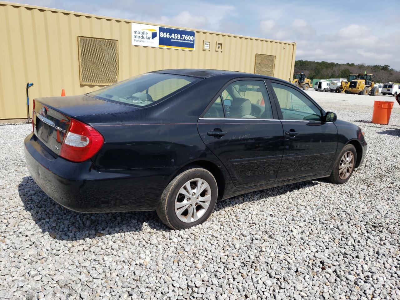 2004 Toyota Camry VIN 4T1BF32K94U073322 Copart auction photo, side / minor dent/scratches damage thumbnail 3