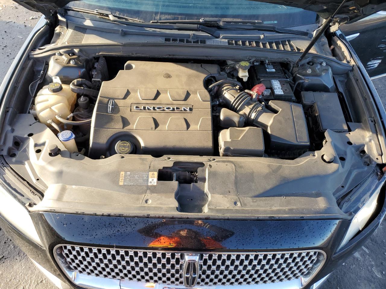 2017 Lincoln Continental VIN 1LN6L9HK4H5611350 Copart auction photo, front end / side damage thumbnail 11