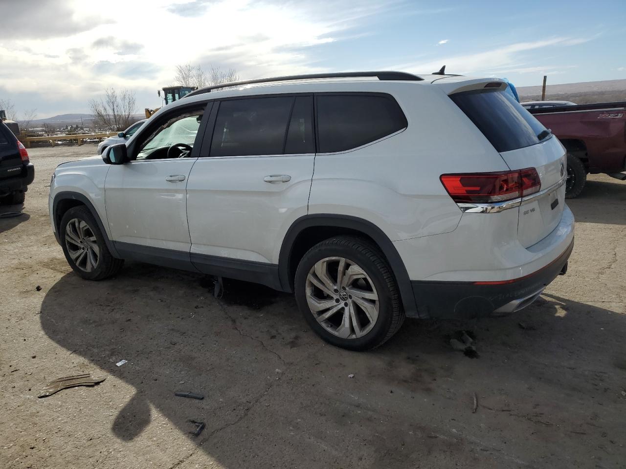 2021 Volkswagen Atlas VIN 1V2HR2CA0MC526141 Copart auction photo, side damage thumbnail 2