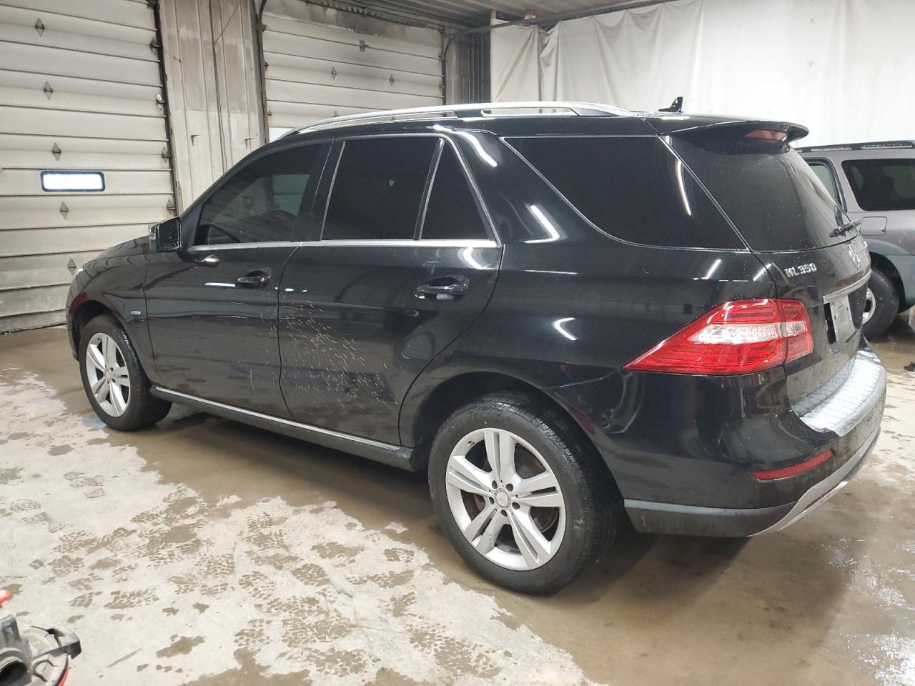 2012 Mercedes-Benz M-klasse VIN 4JGDA5HB7CA034335 Copart auction photo, normal wear damage thumbnail 2