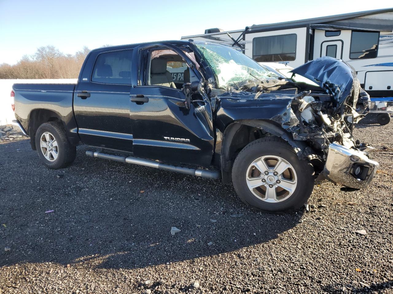 2016 Toyota Tundra VIN 5TFDY5F11GX570775 Copart auction photo, front end / side damage thumbnail 4