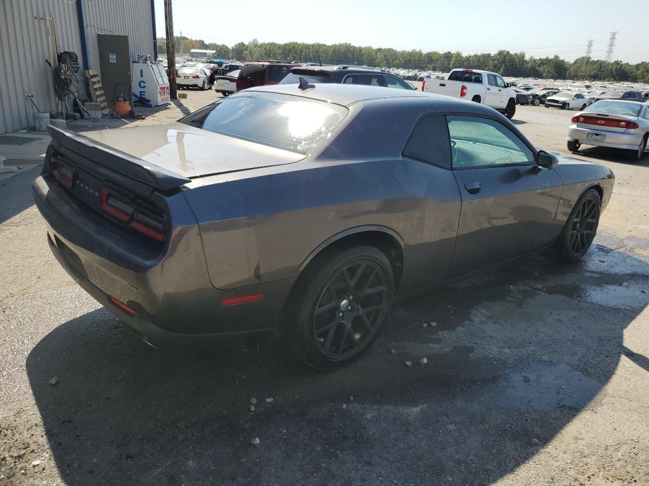 2015 Dodge Challenger VIN 2C3CDZFJ1FH712516 Copart auction photo, vandalism damage thumbnail 3