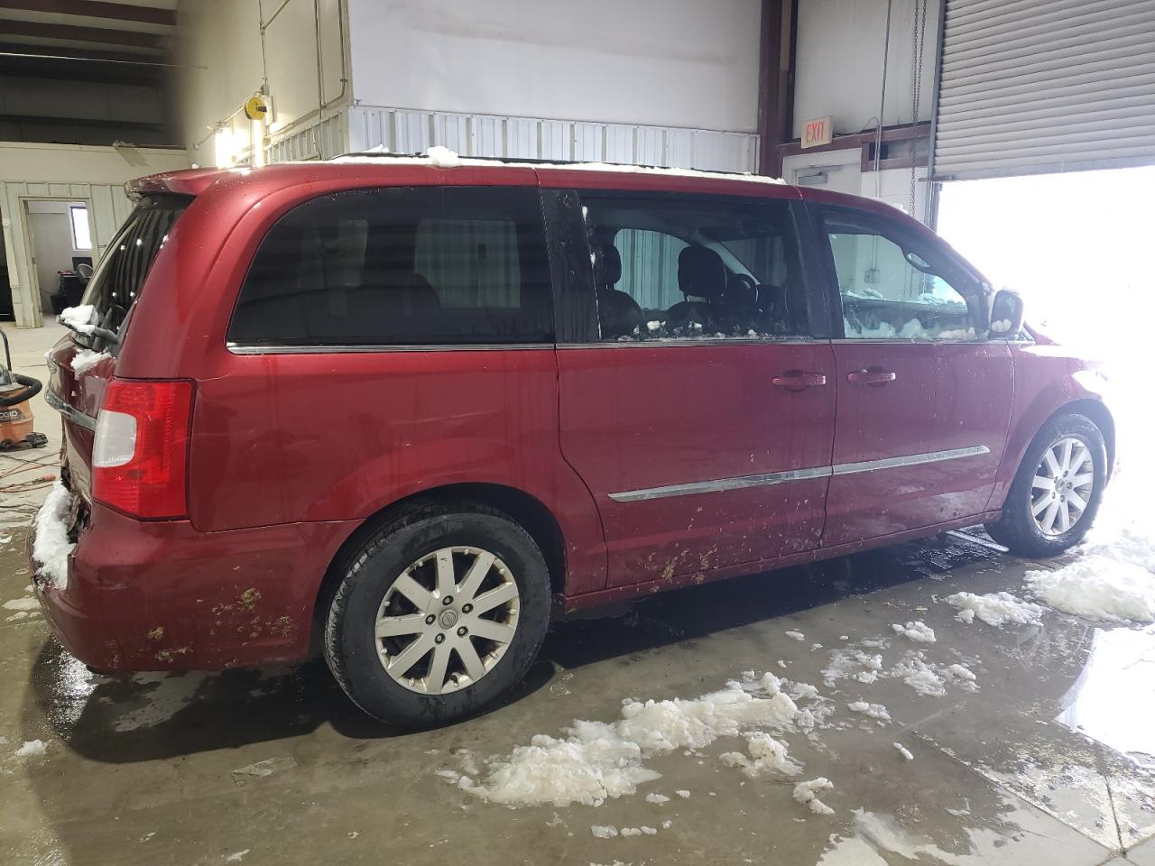 2014 Chrysler Town & Country VIN 2C4RC1BGXER115572 Copart auction photo, rear end damage thumbnail 3