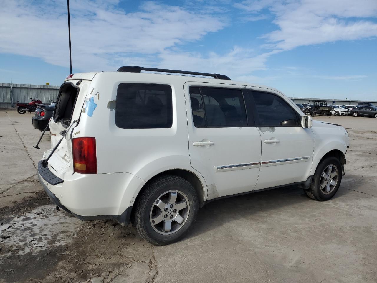 2011 Honda Pilot VIN 5FNYF3H90BB034868 Copart auction photo, rear end / front end damage thumbnail 3