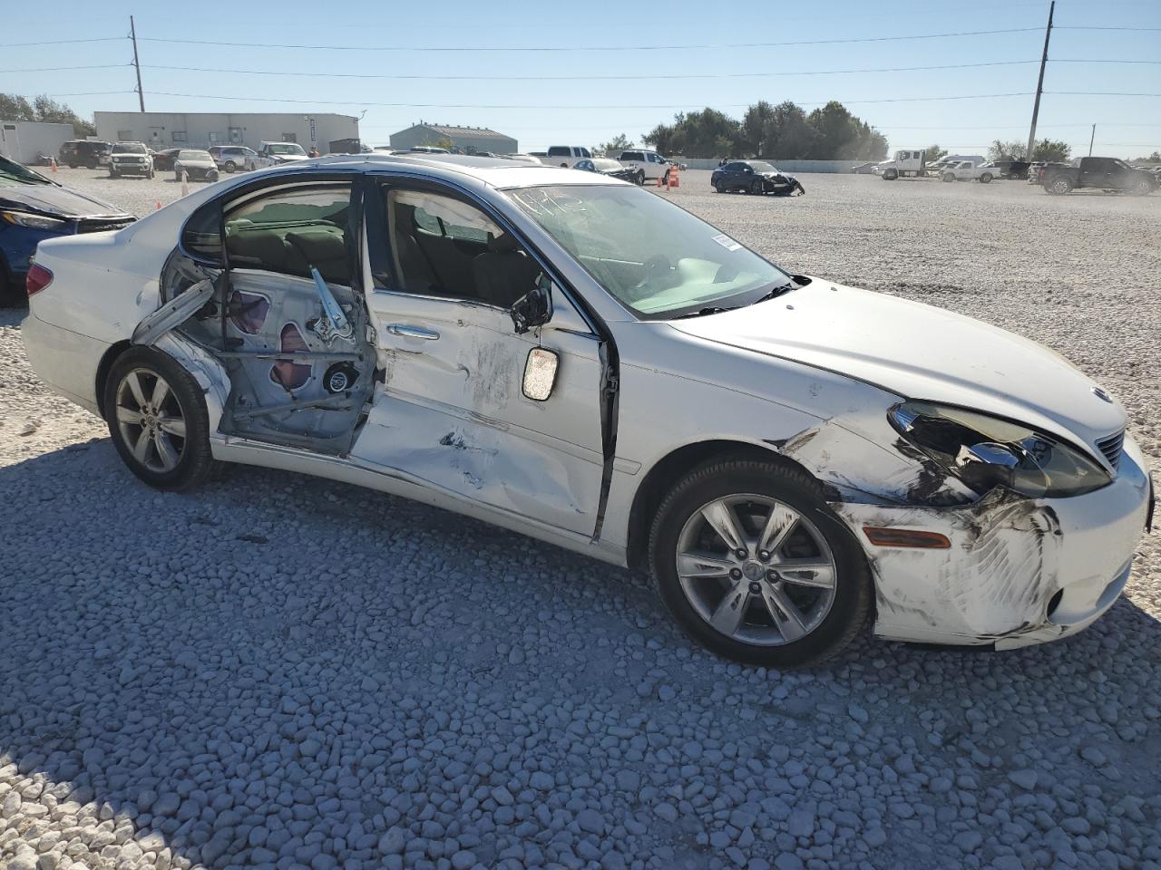 2005 Lexus ES VIN JTHBA30G155112626 Copart auction photo, side / front end damage thumbnail 4