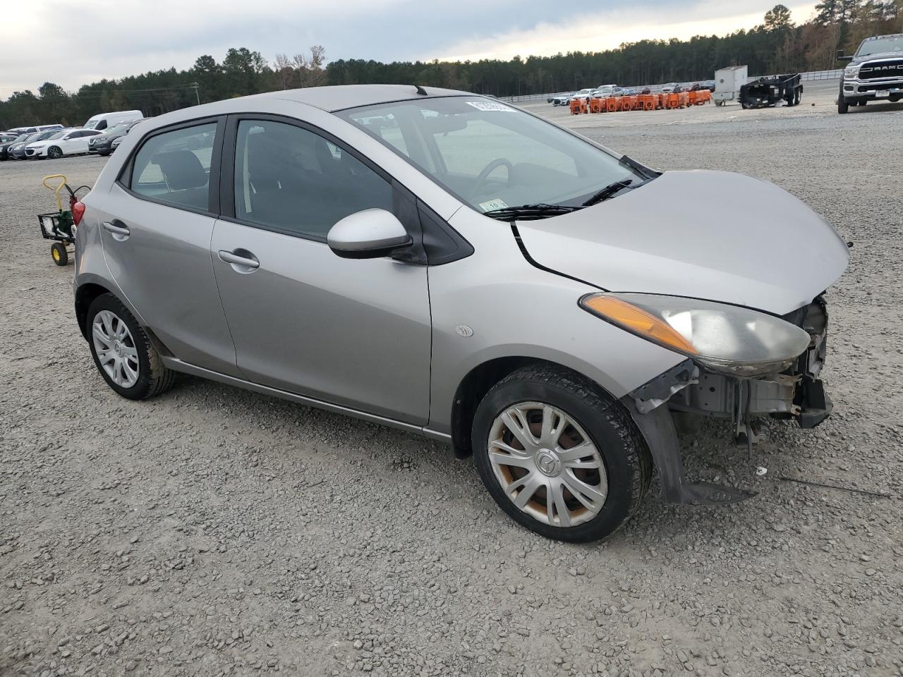 2011 Mazda 2 VIN JM1DE1HZ7B0107089 Copart auction photo, front end damage thumbnail 4