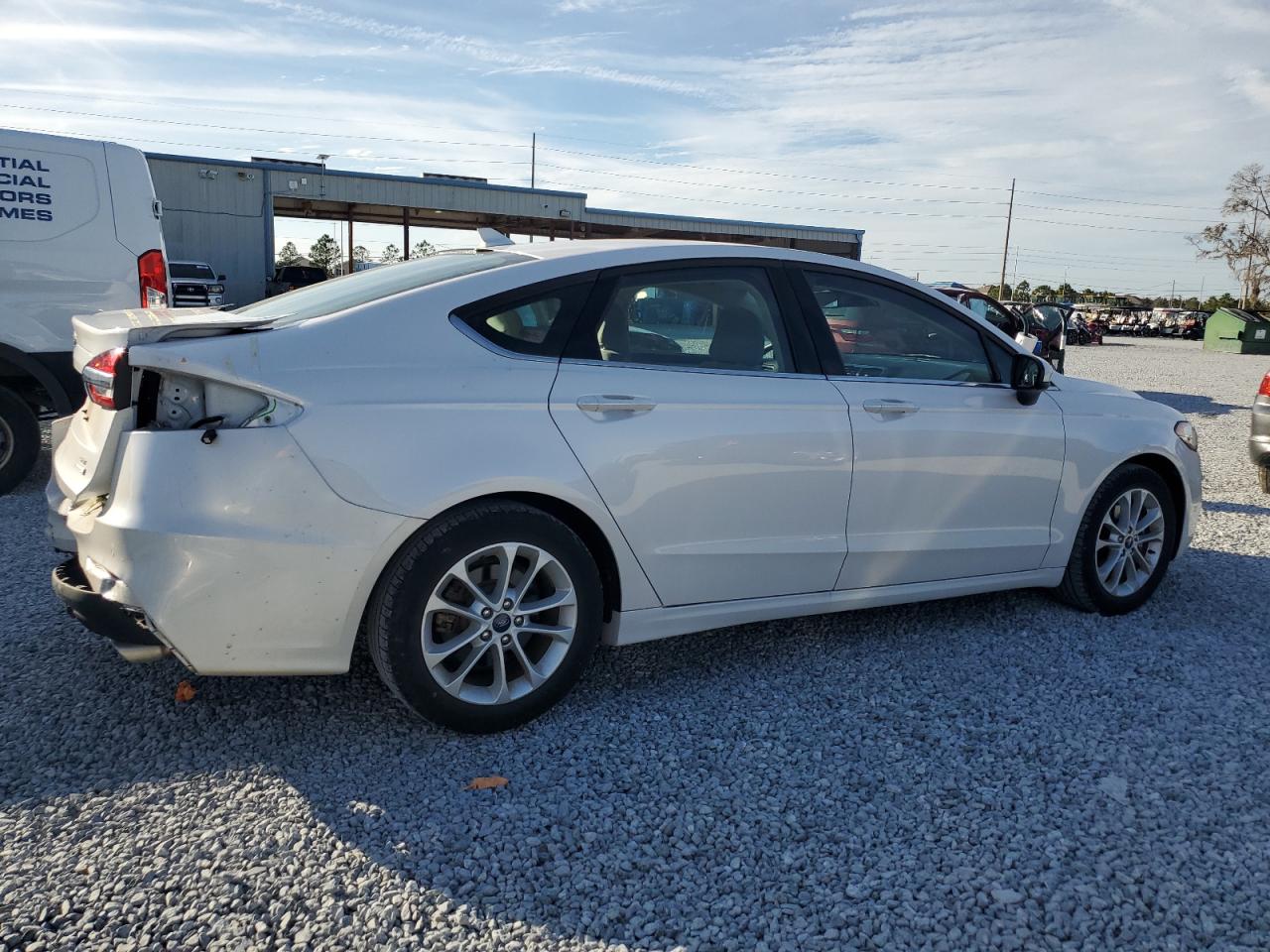 2020 Ford Fusion VIN 3FA6P0HDXLR122629 Copart auction photo, rear end damage thumbnail 3