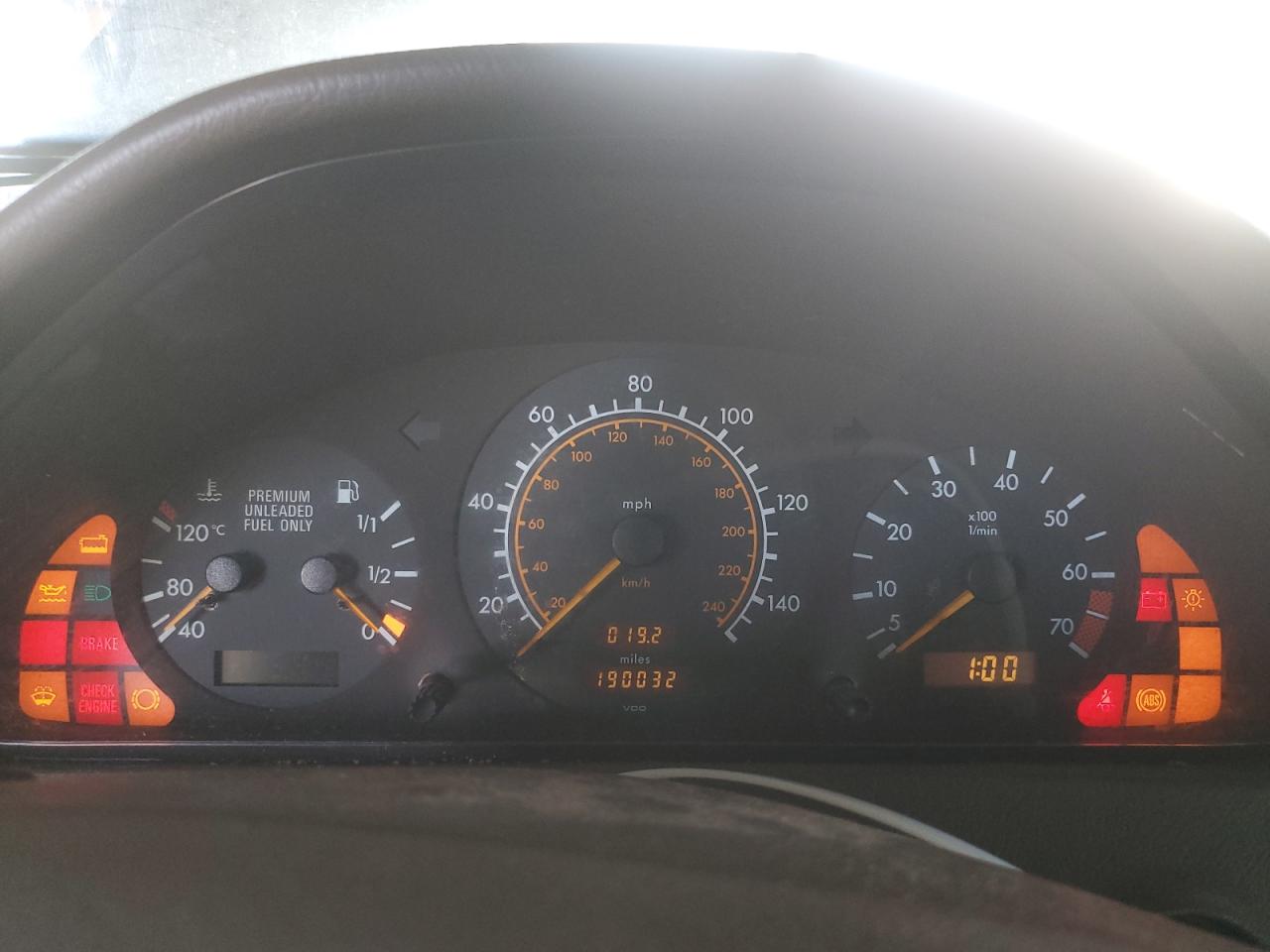 1995 Mercedes-Benz C-klasse VIN WDBHA22E8SF247446 Copart auction photo, front end / side damage thumbnail 9