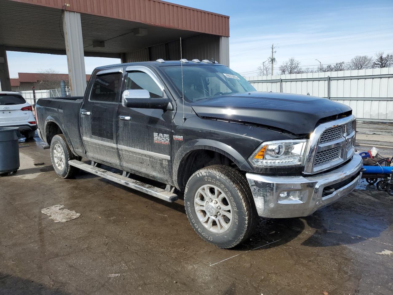 2018 RAM 2500 VIN 3C6UR5FJ3JG427584 Copart auction photo, side / front end damage thumbnail 4