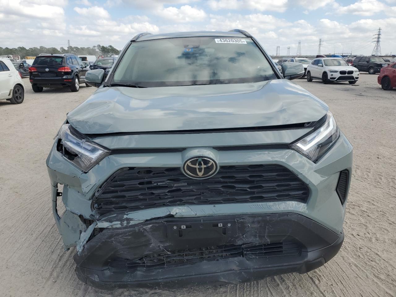 2022 Toyota RAV 4 VIN 2T3W1RFV1NW188576 Copart auction photo, front end damage thumbnail 5