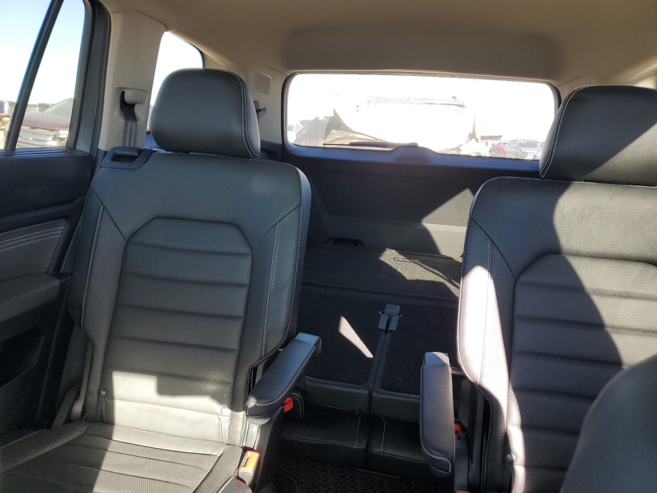 2021 Volkswagen Atlas VIN 1V2TR2CA9MC561481 Copart auction photo, front end / minor dent/scratches damage thumbnail 10