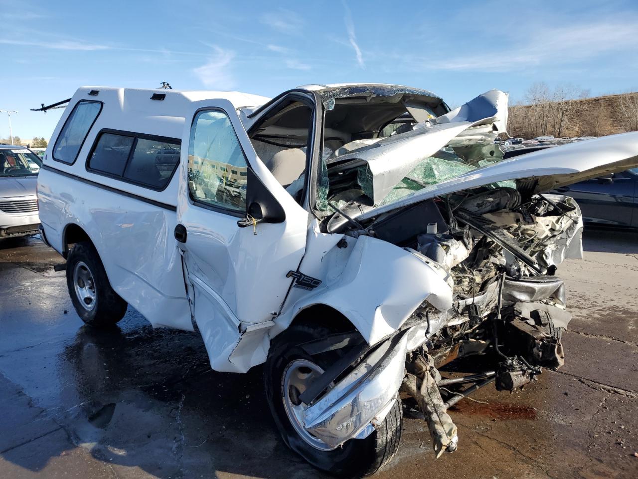 2004 Ford F-150 VIN 2FTRF17W94CA32742 Copart auction photo, front end damage thumbnail 4
