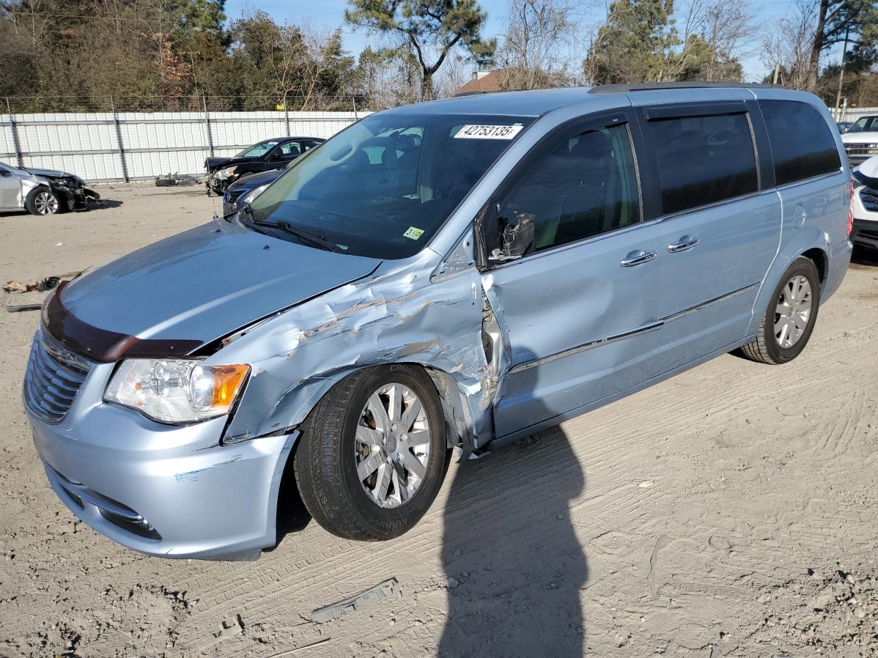 2016 Chrysler Town & Country VIN 2C4RC1BG1GR240348